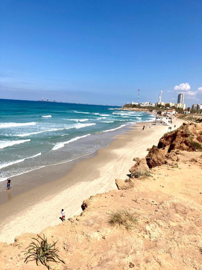 Exceptional View Facing Sea Of Givat Olga Hadera Apartment Luaran gambar