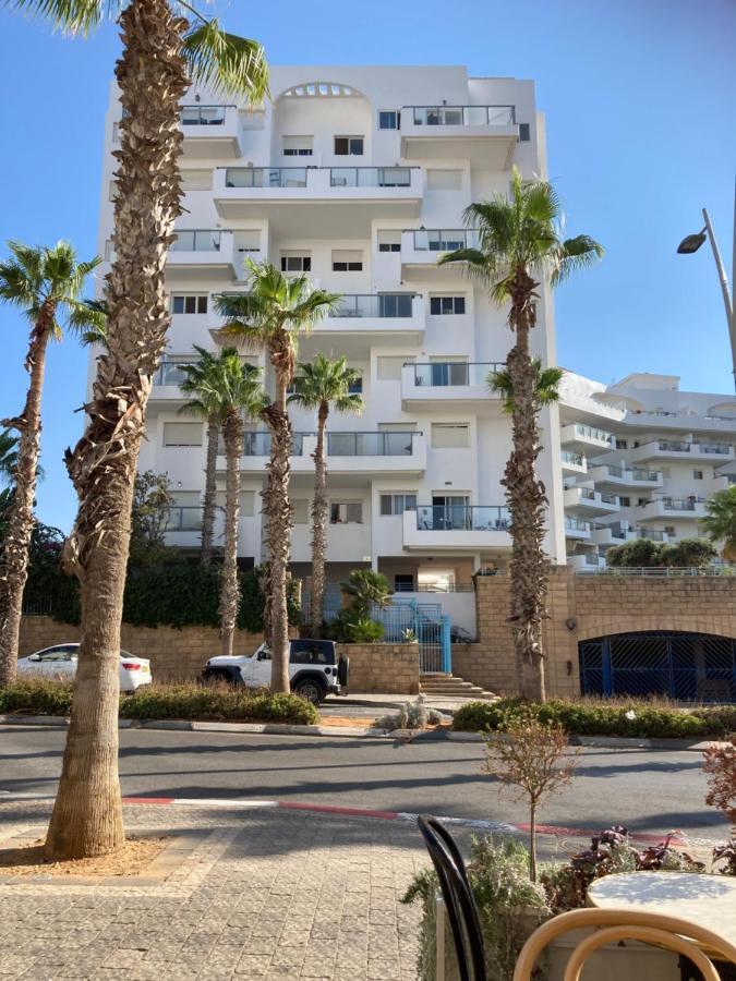 Exceptional View Facing Sea Of Givat Olga Hadera Apartment Luaran gambar